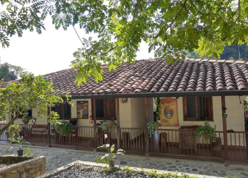 Descubre la Magia del Ecohotel Casa Blanca: Un Paraíso Natural en el Corazón de Colombia
